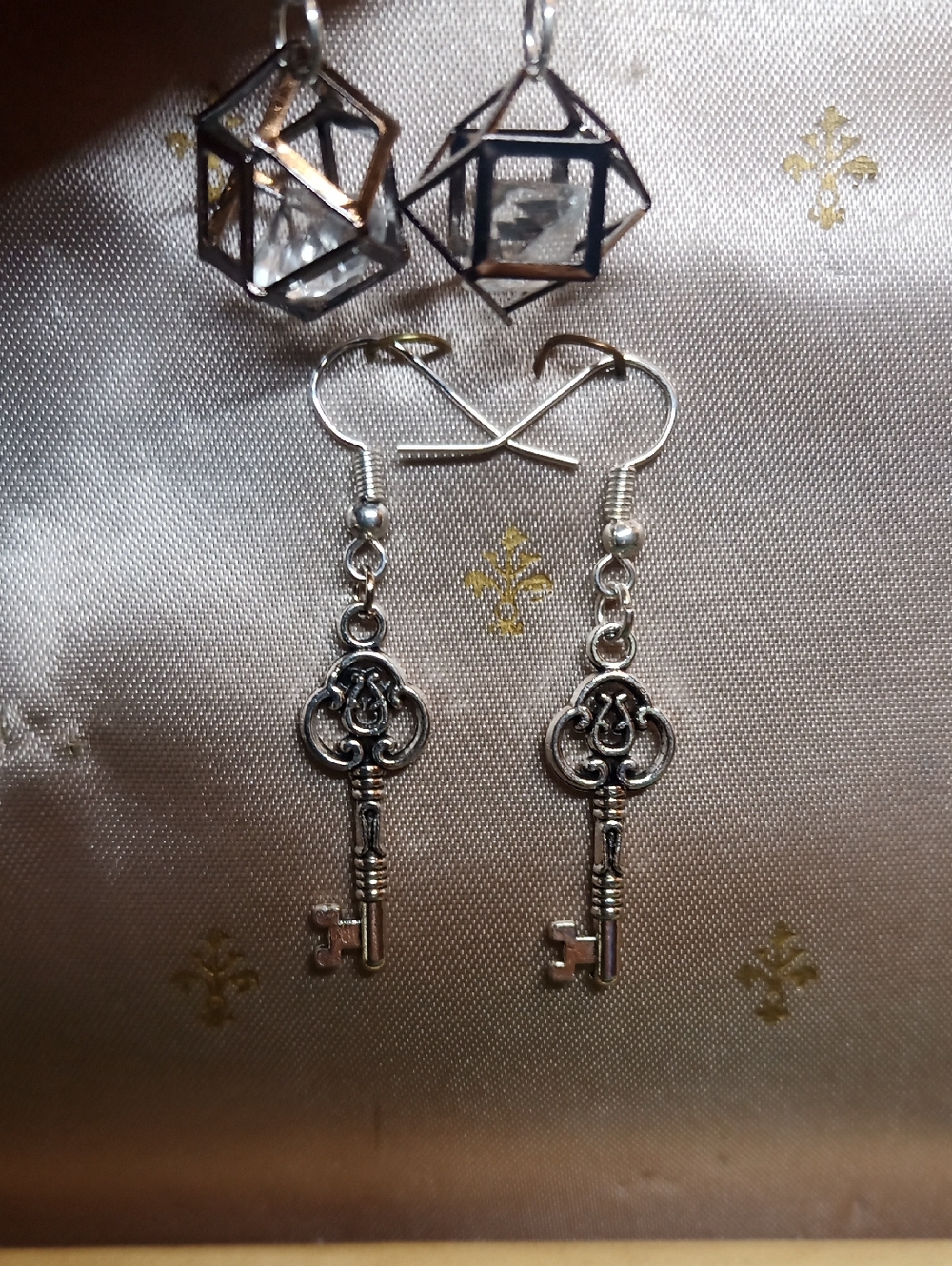 2 Pairs Silver Dangle Earrings - Keys Lantern Women Jewelry